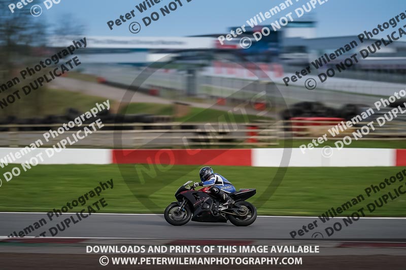 donington no limits trackday;donington park photographs;donington trackday photographs;no limits trackdays;peter wileman photography;trackday digital images;trackday photos